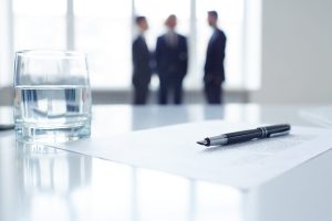 close up glass water pen Estudio Jurídico Especializado en Derecho Laboral, Comercial y Societario | Analía Durán Abogados Analía Durán Abogados Derecho Laboral en la Ciudad de Buenos Aires Analía Durán Abogados,derecho comercial,derecho societario,derecho laboral empresarial,abogados para empresas,asesoramiento legal corporativo